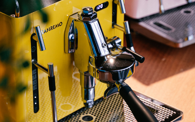 San Remo Cube - Yolk Yellow