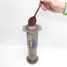 AeroPress Coffee, Step 4