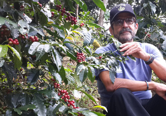 Roberto Brenes on Finca Alma
