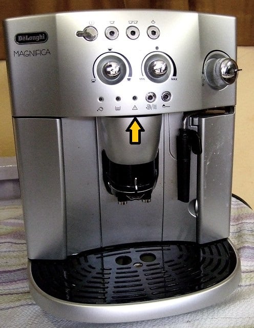 DeLonghi Coffee Machine Troubleshooting: Light/Message Won't Turn Off | Crema Coffee Garage Australia